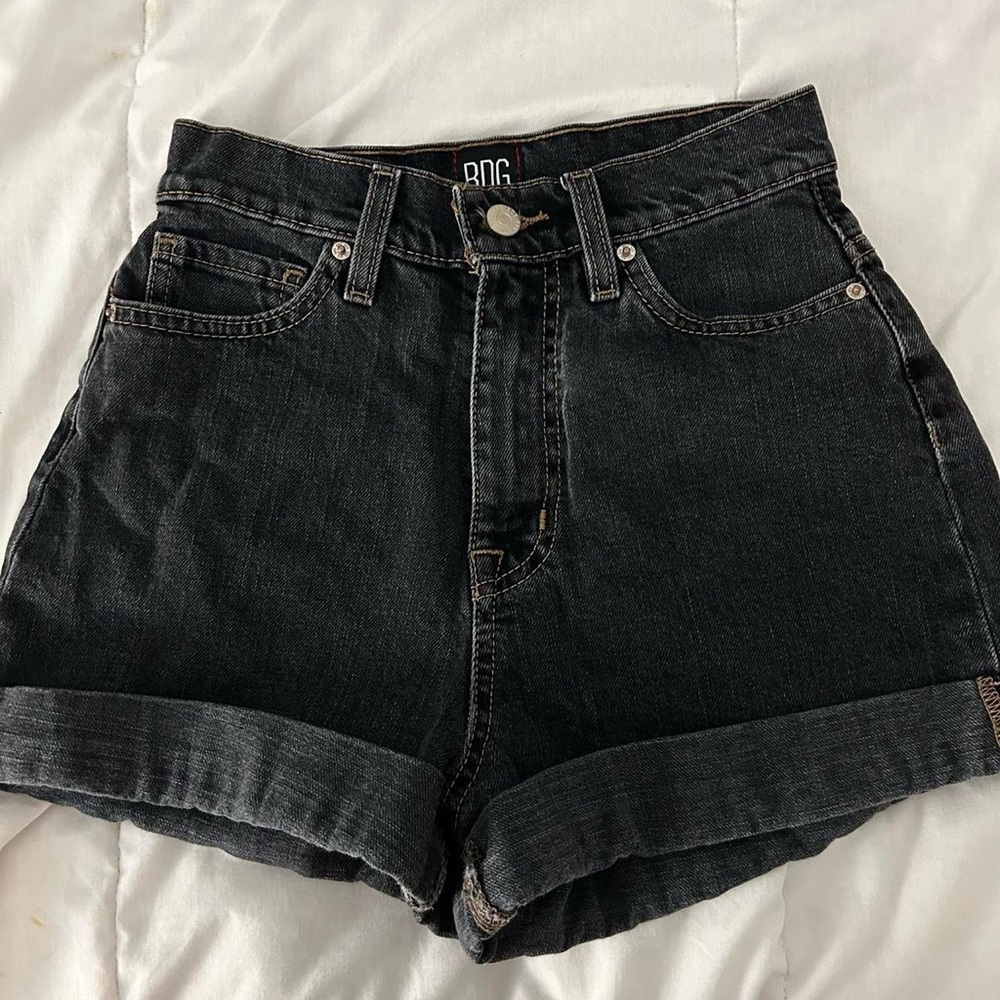 URBAN OUTFITTERS BDG BLACK JEAN SHORTS